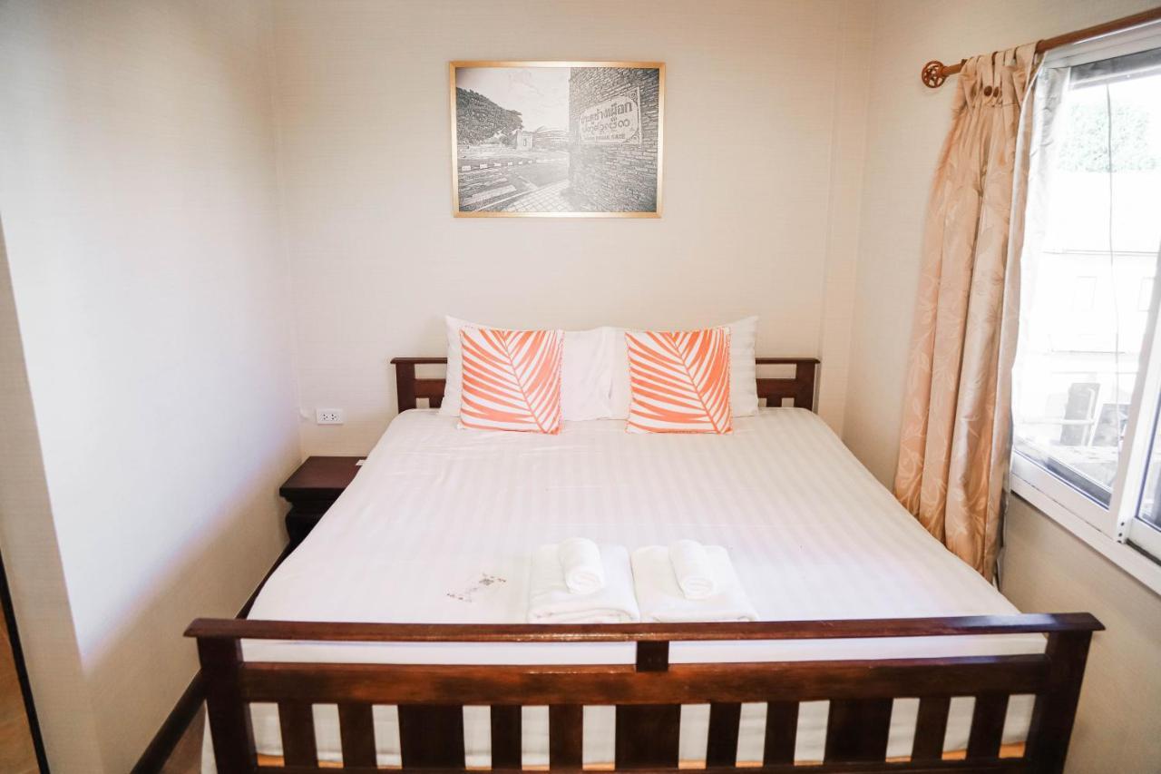 Parasol Inn Chiang Mai Old City Hotel エクステリア 写真