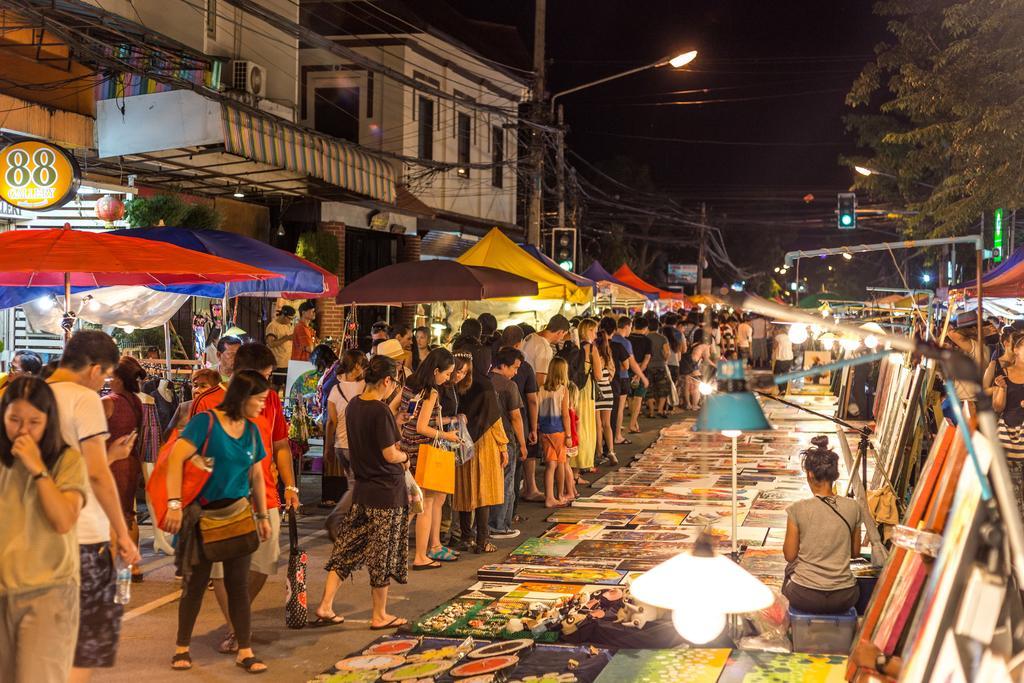 Parasol Inn Chiang Mai Old City Hotel エクステリア 写真