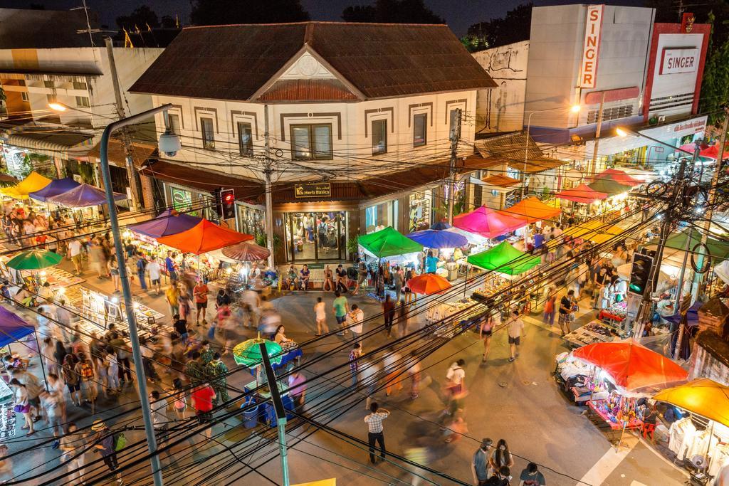 Parasol Inn Chiang Mai Old City Hotel エクステリア 写真