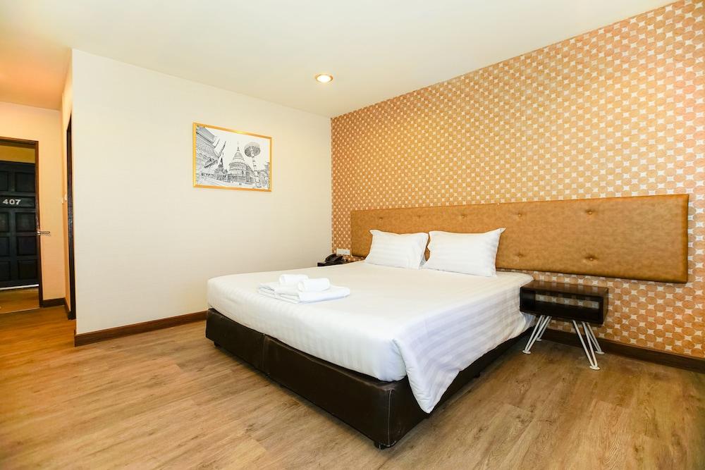 Parasol Inn Chiang Mai Old City Hotel エクステリア 写真