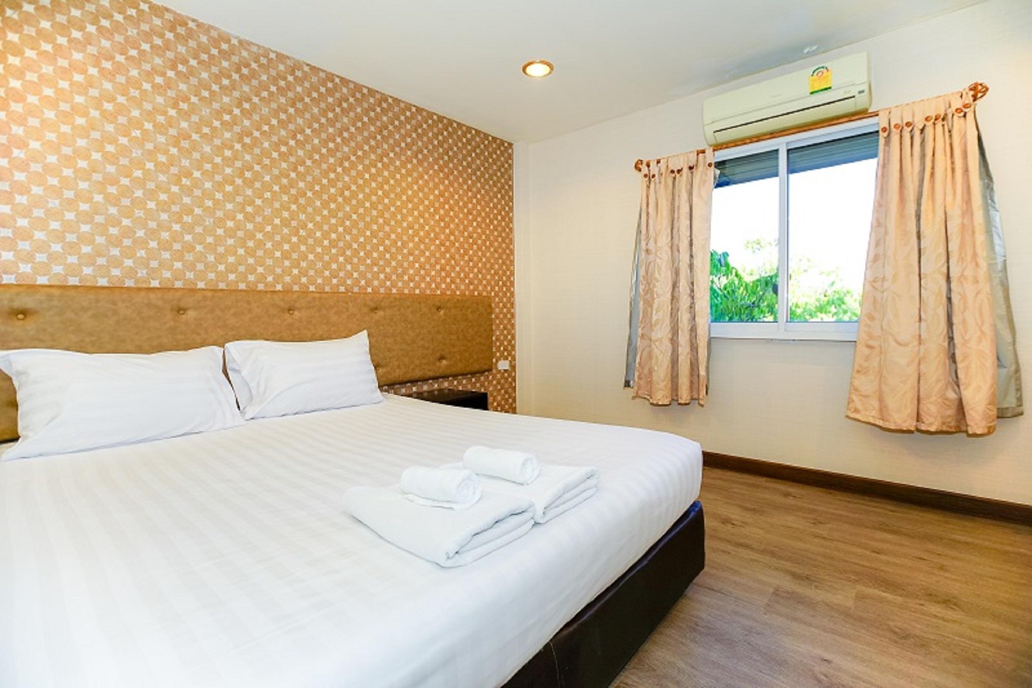 Parasol Inn Chiang Mai Old City Hotel エクステリア 写真