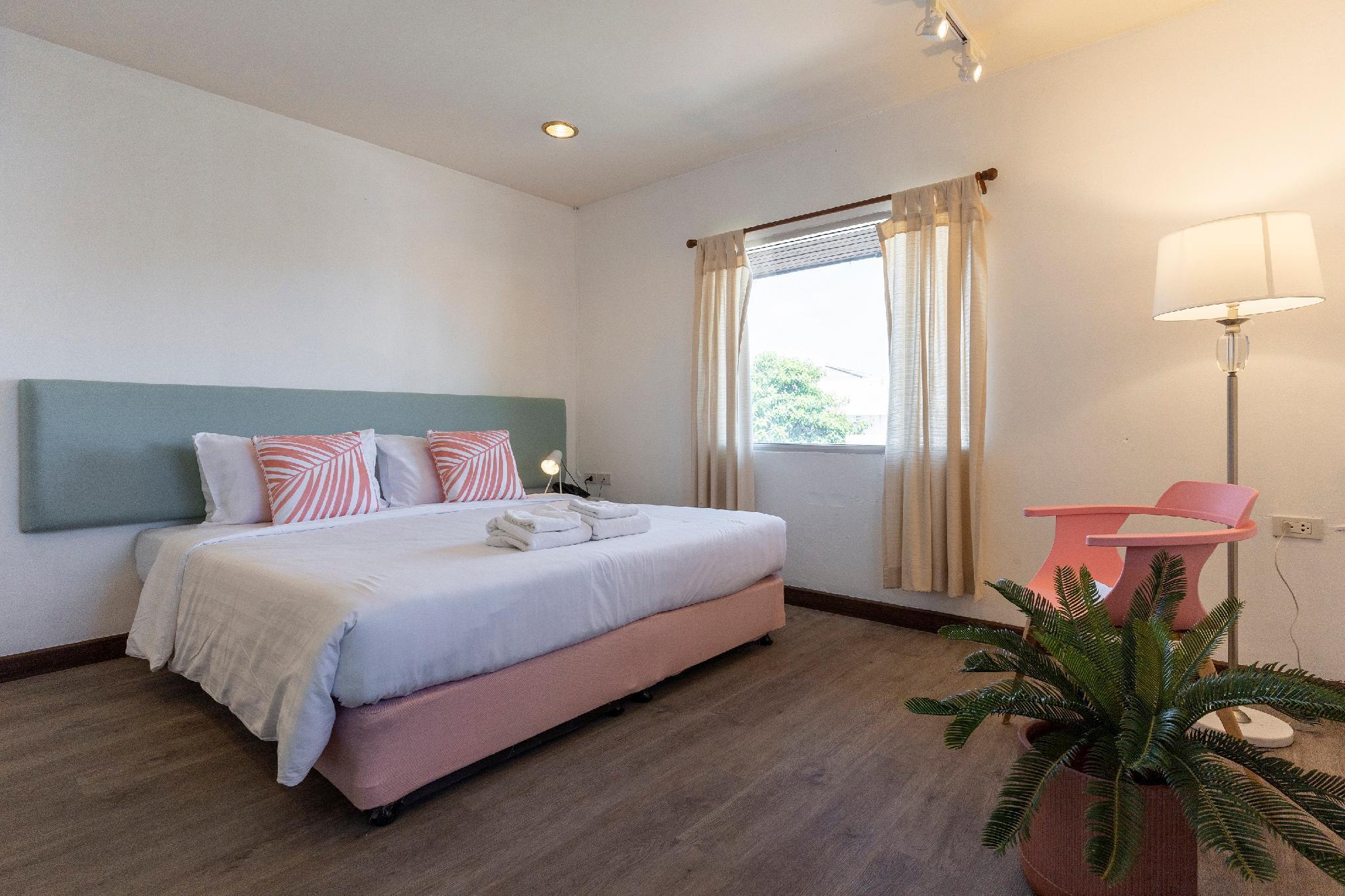 Parasol Inn Chiang Mai Old City Hotel エクステリア 写真