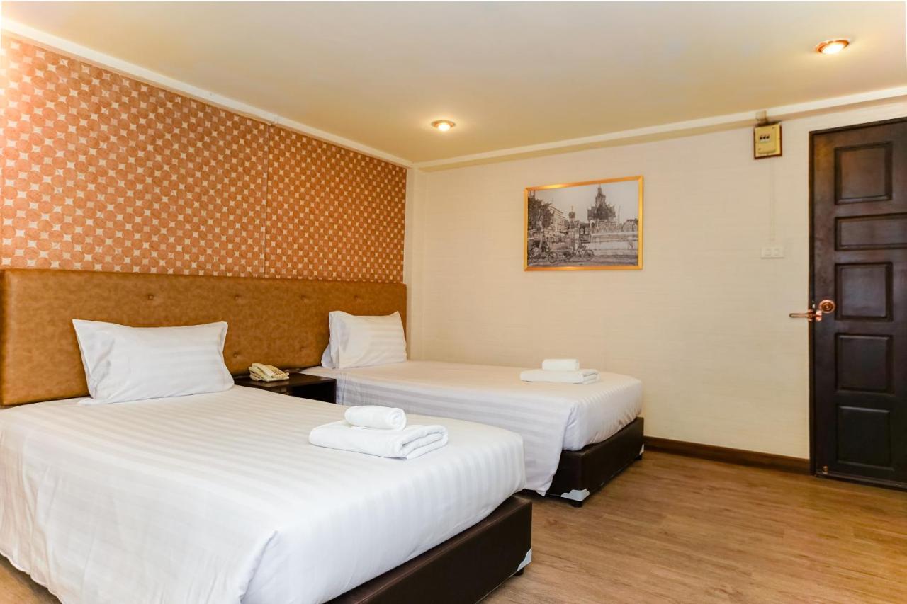 Parasol Inn Chiang Mai Old City Hotel エクステリア 写真